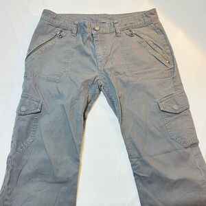 Patagonia Women’s Cargo Pants Gray Size6 Straight Leg Distressed Hiking Outdoors